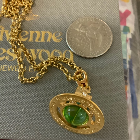 Vivienne Westwood green golden orb necklace - Picture 3 of 6
